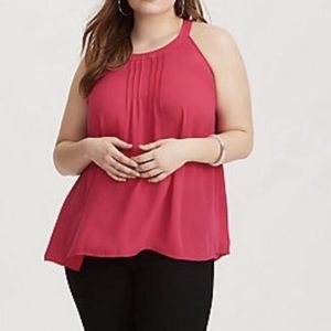 Raspberry Sleeveless Pleated Top